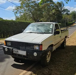 Nissan Hardbody 1996 White
