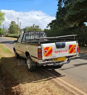 Nissan Hardbody 1996 White