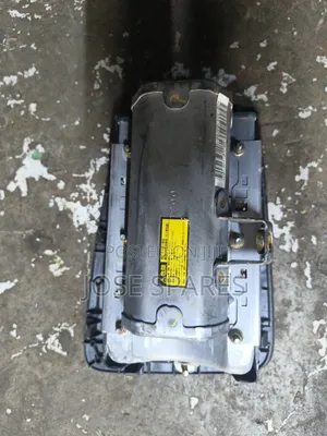 Toyota Vitz Airbag