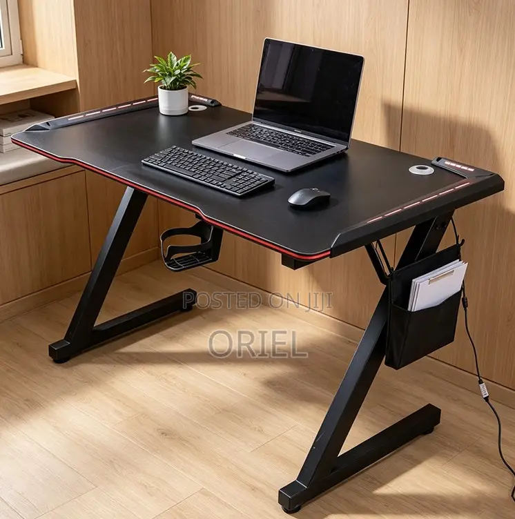Modern GamingDesk With LEDLights – Stylish Ergonomic GamingWorkstation