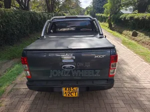 Ford Ranger Wildtrak 2012 Blue
