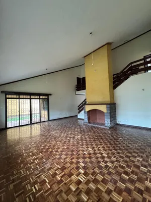 5bdrm Townhouse / Terrace in Lavington, Valley Arcade for rent
