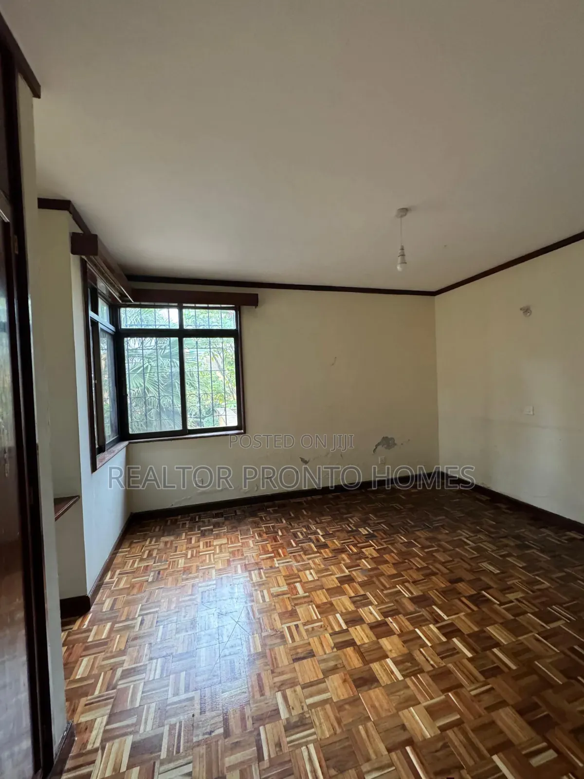 5bdrm Townhouse / Terrace in Lavington, Valley Arcade for rent