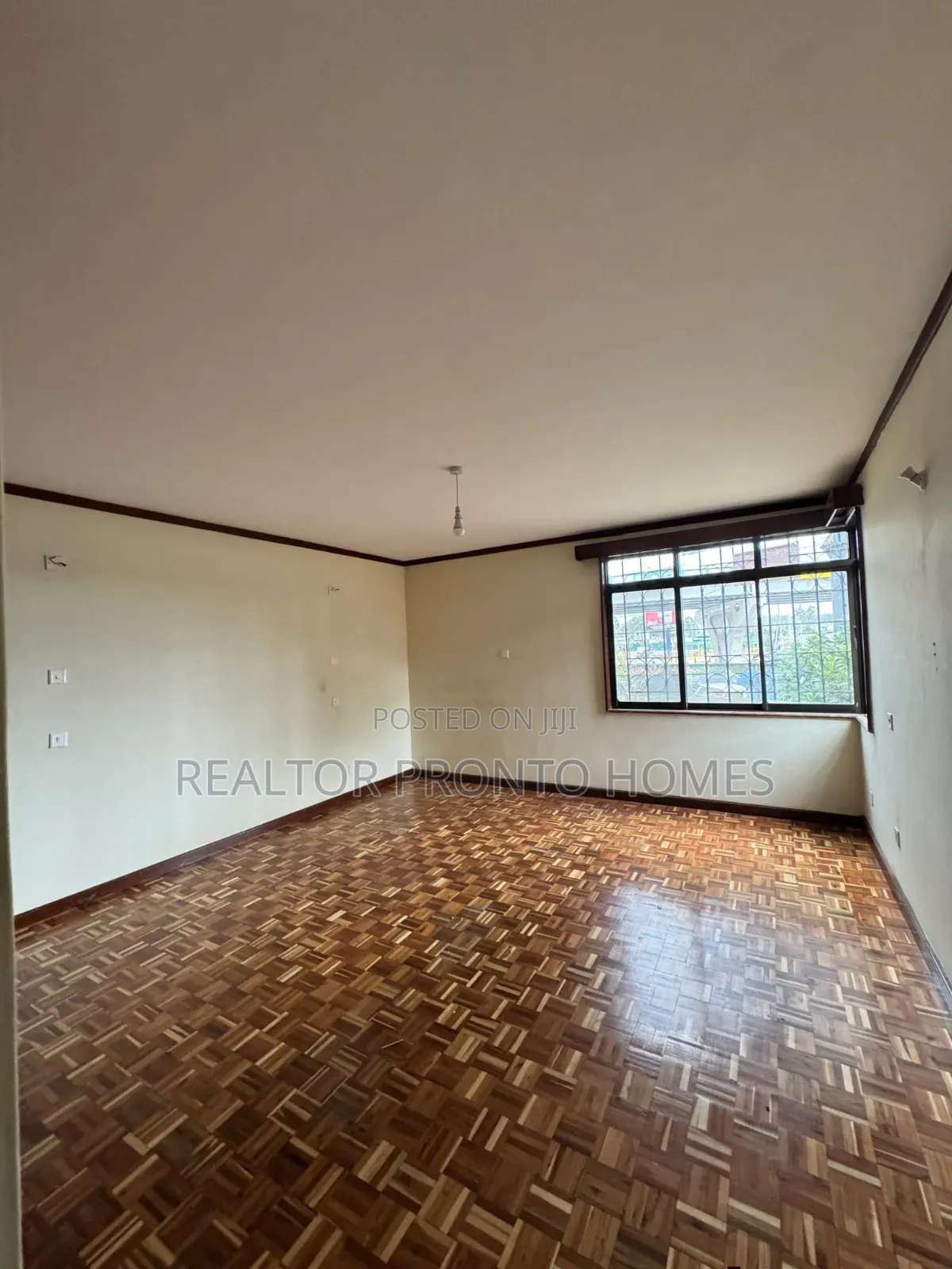 5bdrm Townhouse / Terrace in Lavington, Valley Arcade for rent