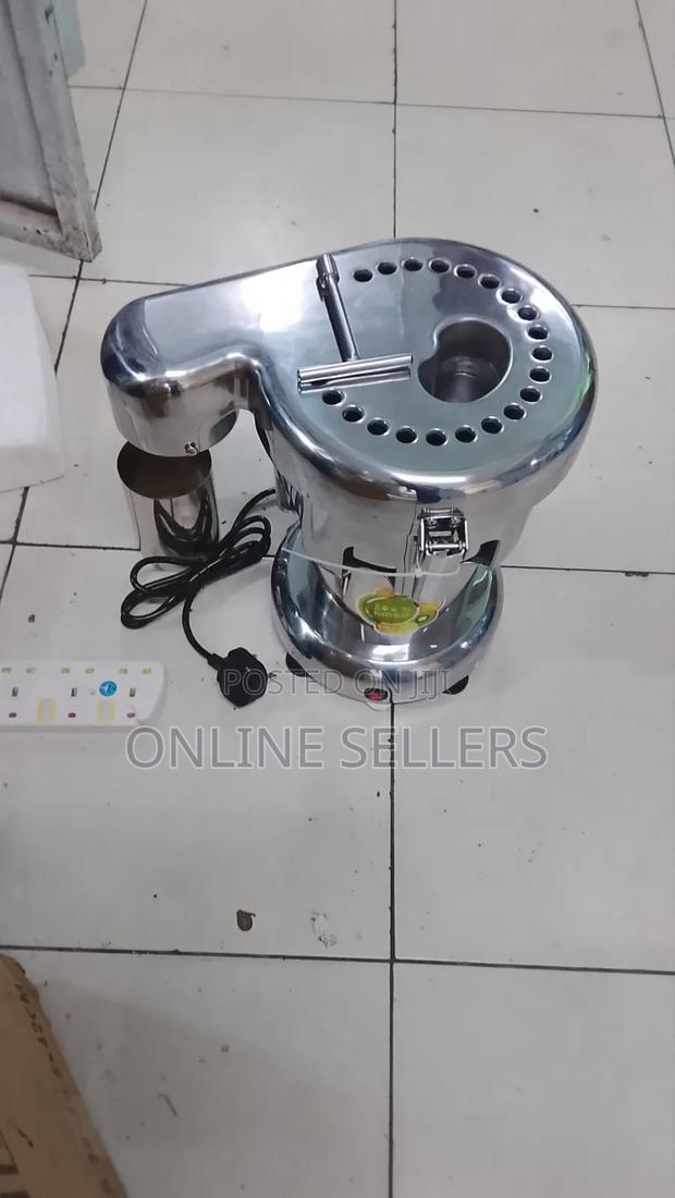 A-300 Juice Extractor