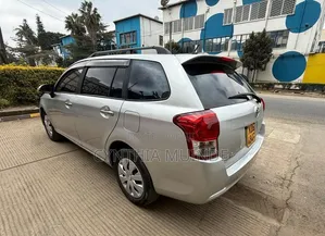 Toyota Corolla Fielder 2014 Silver