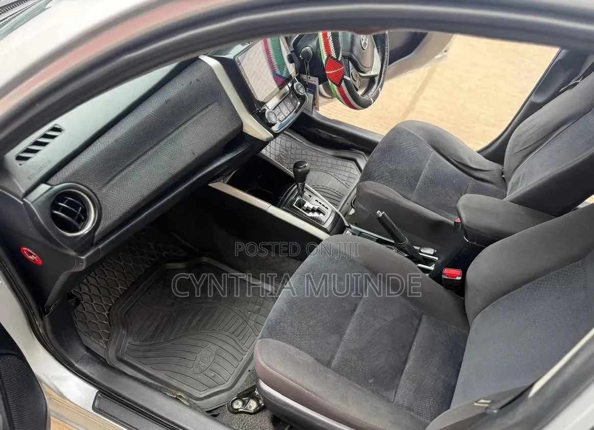 Toyota Corolla Fielder 2014 Silver