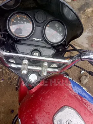 Bajaj Boxer 125 2022 Red