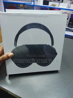 Apple Airpods Max Headphones