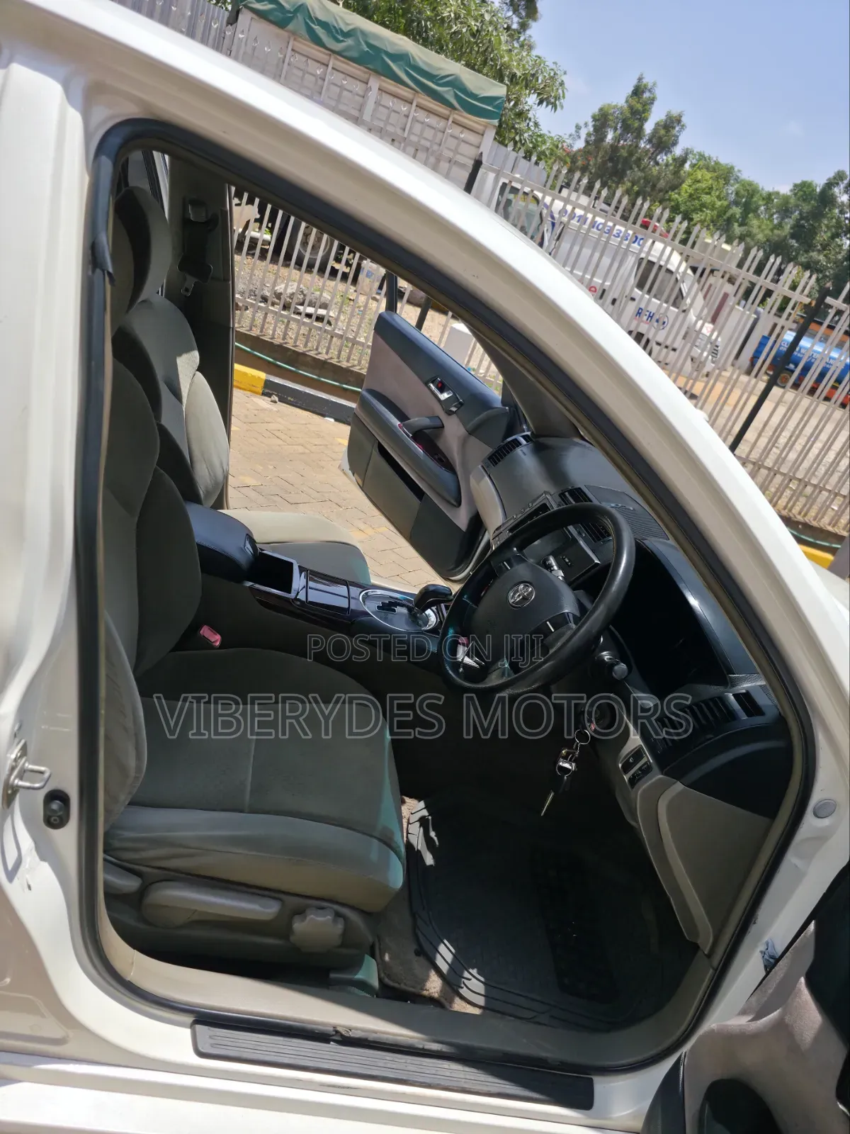 Toyota Mark X 2009 White