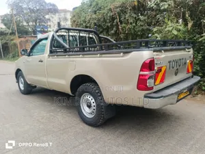 Toyota Hilux 2.5 D-4D SRX 2012 Gold