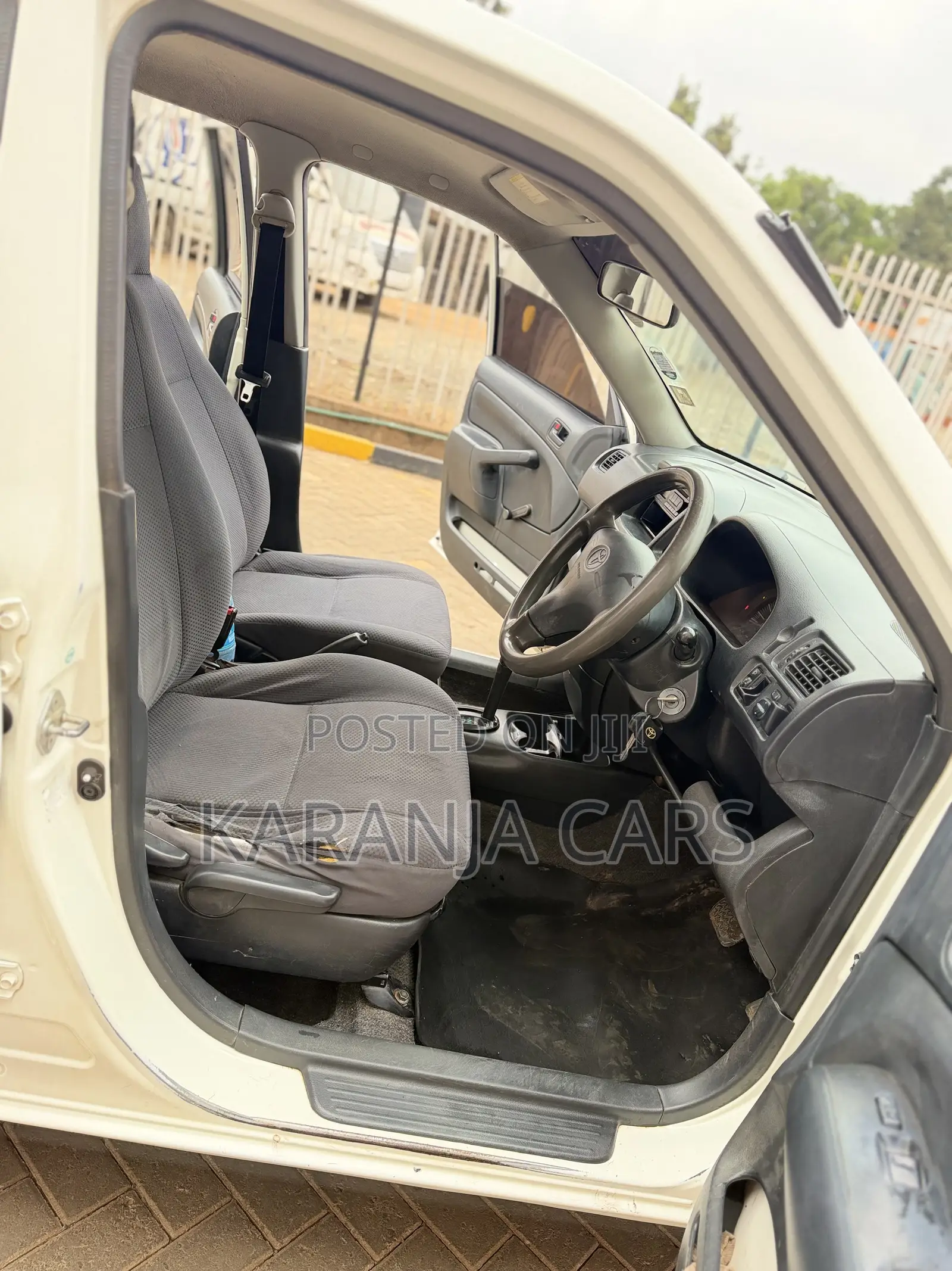 Toyota Probox 1.5 DX 2WD 2012 White