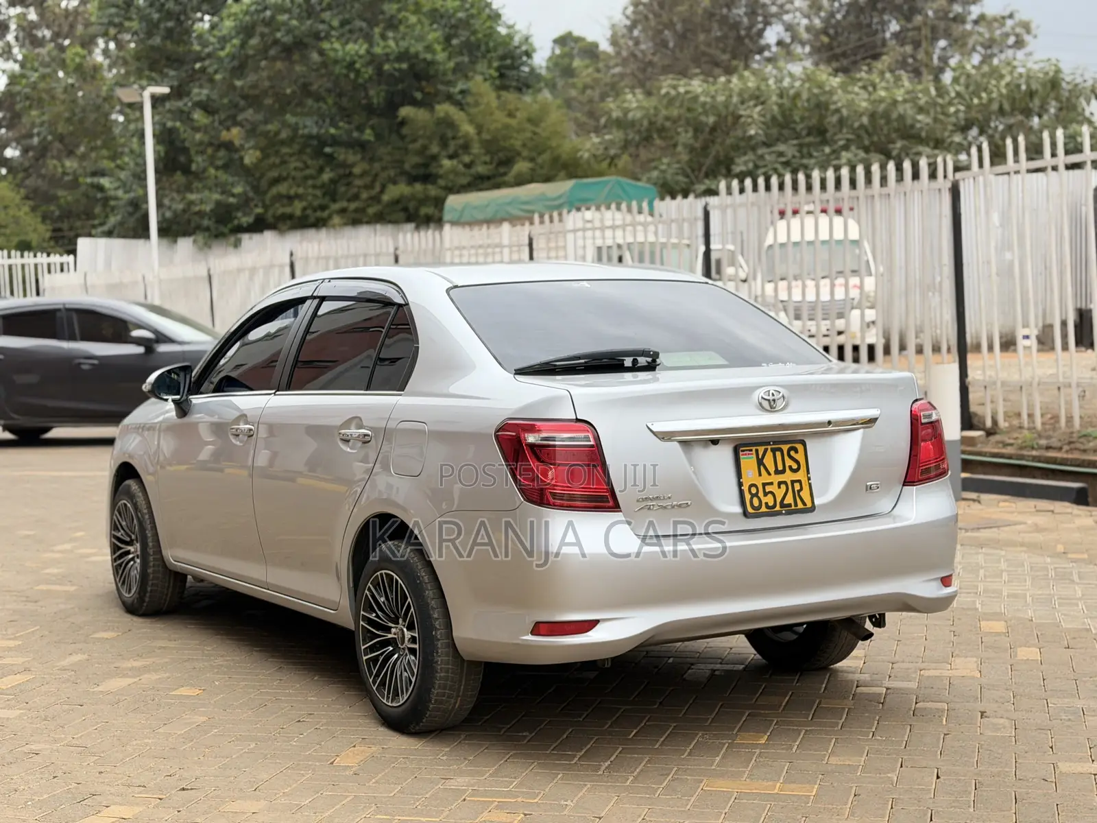 Toyota Axio 1.5 G 2WD 2017 Silver