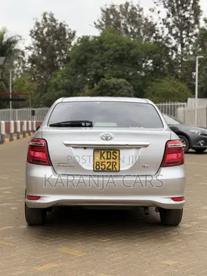 Toyota Axio 1.5 G 2WD 2017 Silver