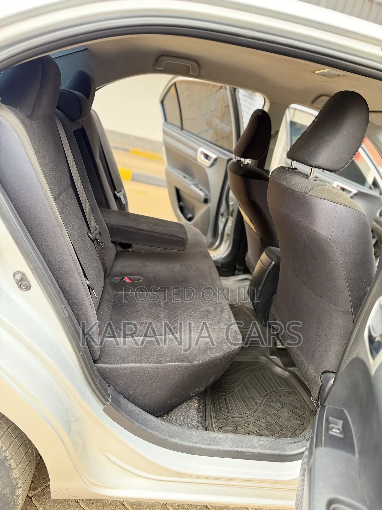 Toyota Axio 1.5 G 2WD 2017 Silver