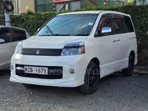 Toyota Voxy ZS 2WD 8-Seater 2007 Pearl