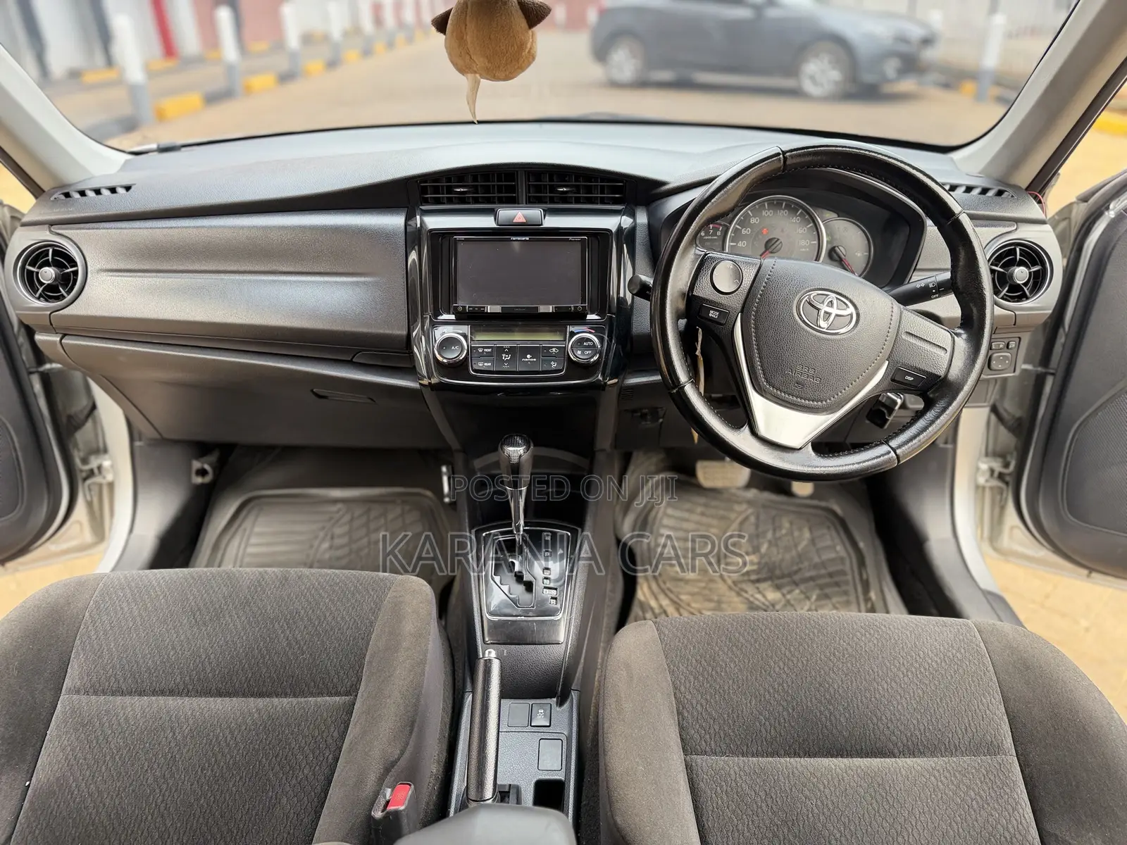 Toyota Axio 1.5 G 2WD 2017 Silver