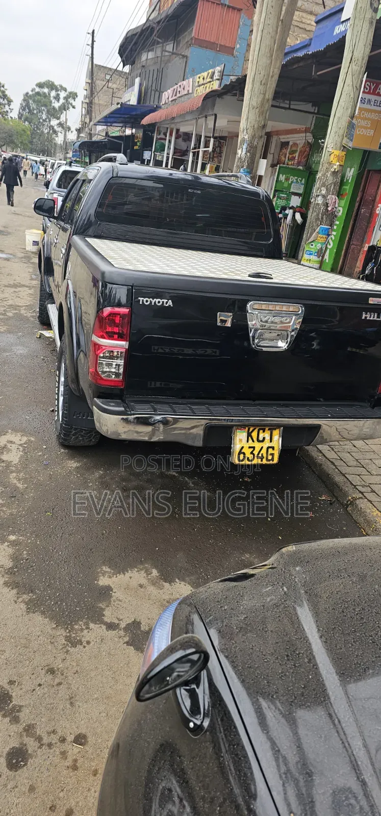 Toyota Hilux 2012 Black