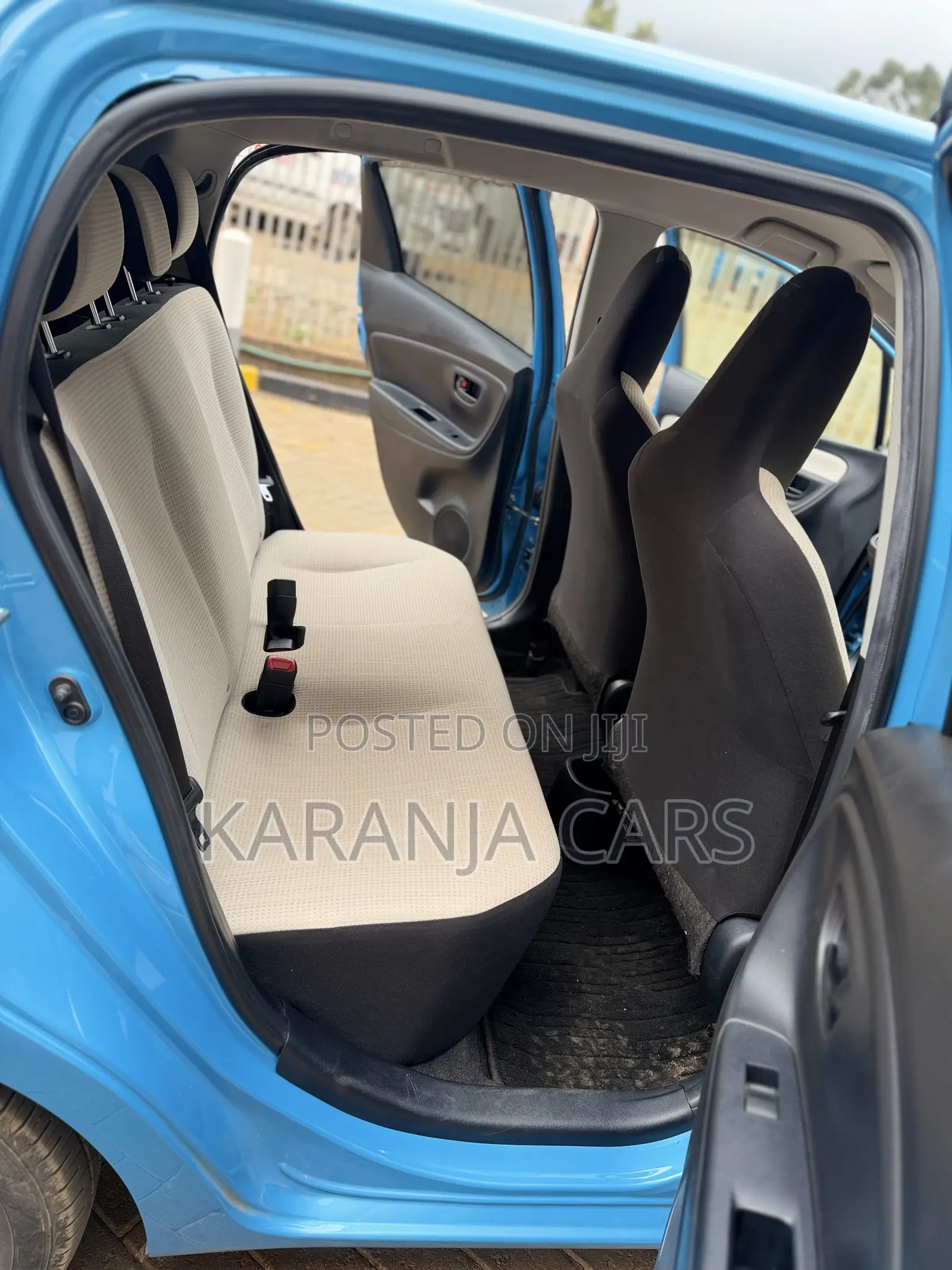 Toyota Vitz 1.0 FWD 5dr 2018 Blue