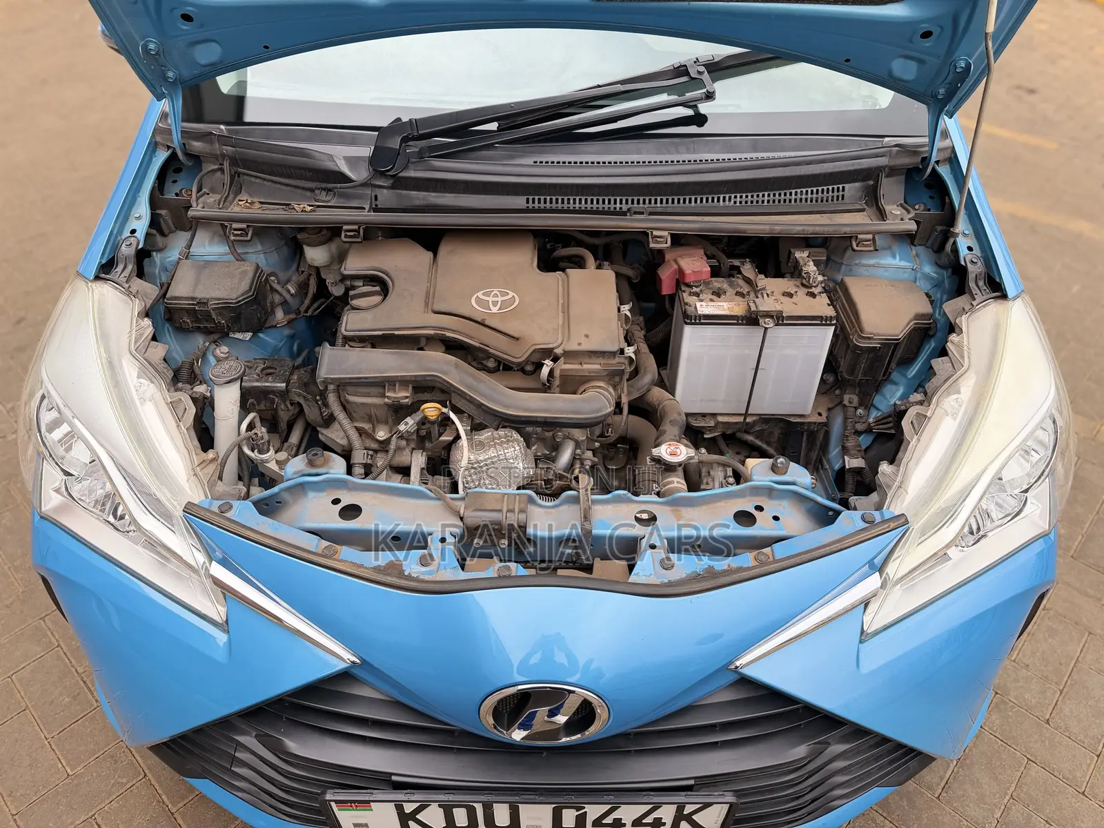 Toyota Vitz 1.0 FWD 5dr 2018 Blue