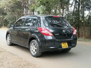 Nissan Tiida 2009 Black