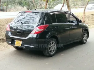 Nissan Tiida 2009 Black