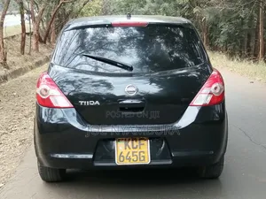 Nissan Tiida 2009 Black