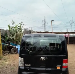 Toyota Pixis Rear Windscreen