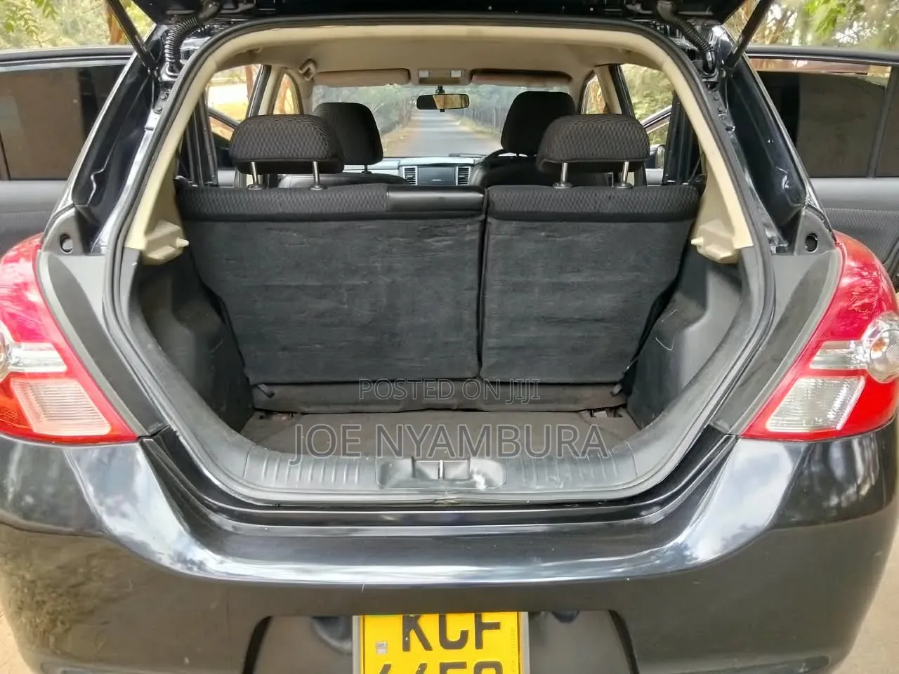 Nissan Tiida 2009 Black