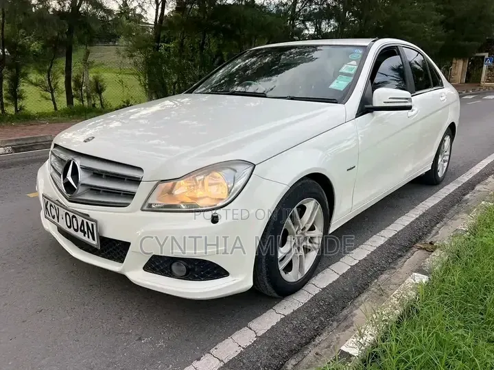 Mercedes-Benz C200 2012 White