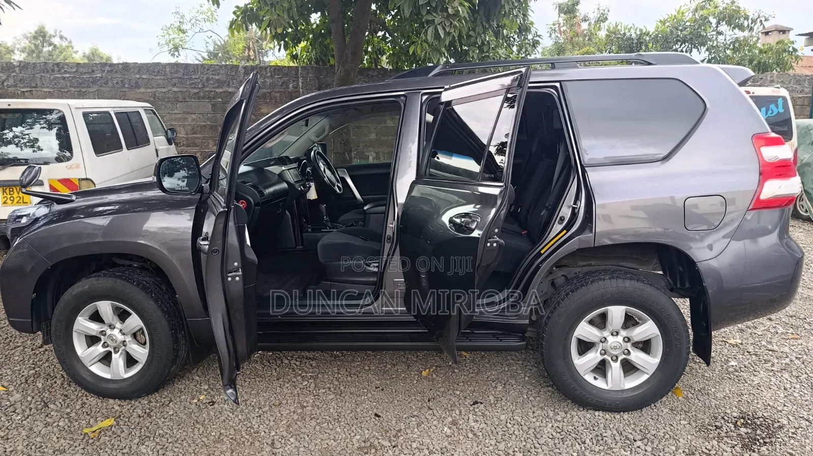 Toyota Land Cruiser Prado 2017 Gray