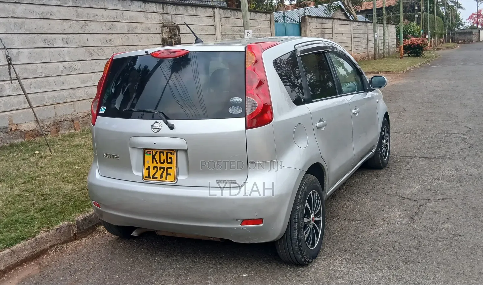 Nissan Note 2010 Silver