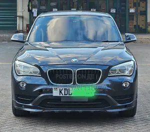 BMW X1 xDrive28i AWD 2016 Gray