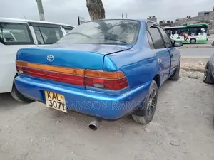 Toyota Corolla 1998 Blue