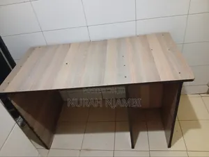 Am Selling a Table and a Laptop Desk at a Fair Prize