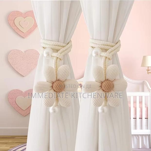 2 Piece Floral Pearl Curtain Tiebacks