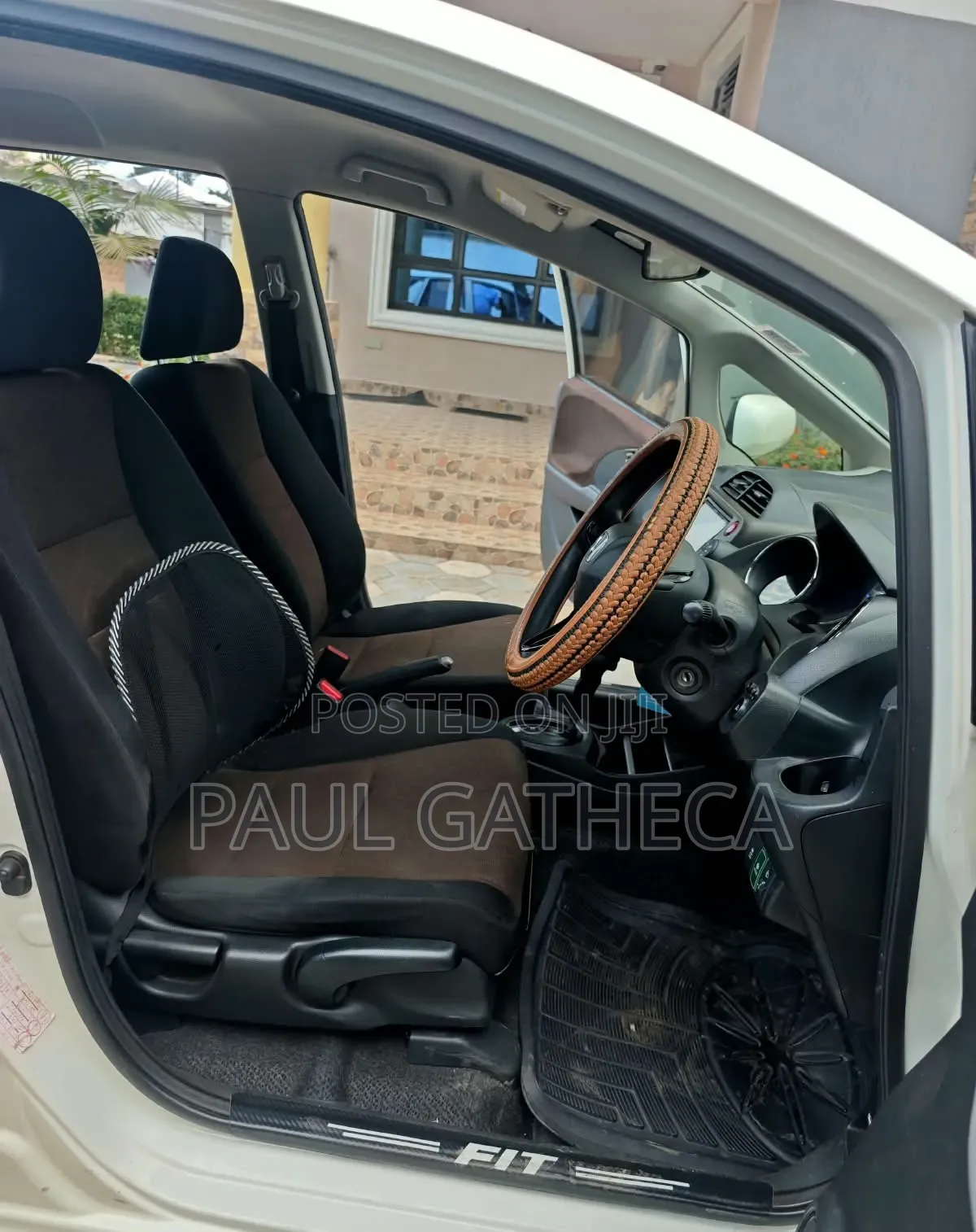 Toyota Vitz 2015 Silver