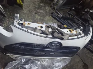 Toyota Sienta Nosecut