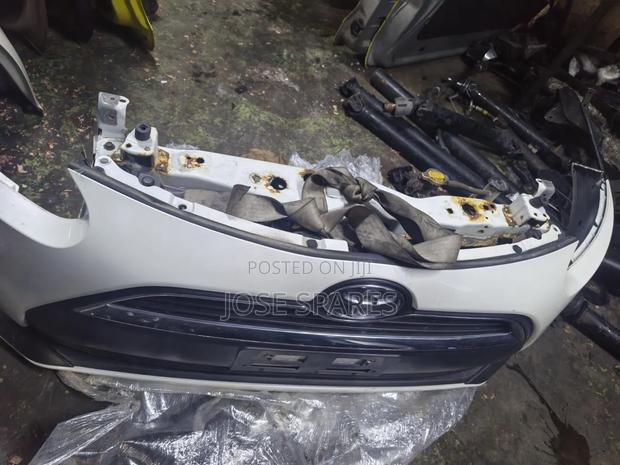 Toyota Sienta Nosecut
