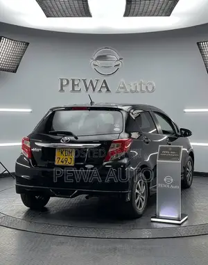 Toyota Vitz 1.3 FWD 3dr 2016 Black