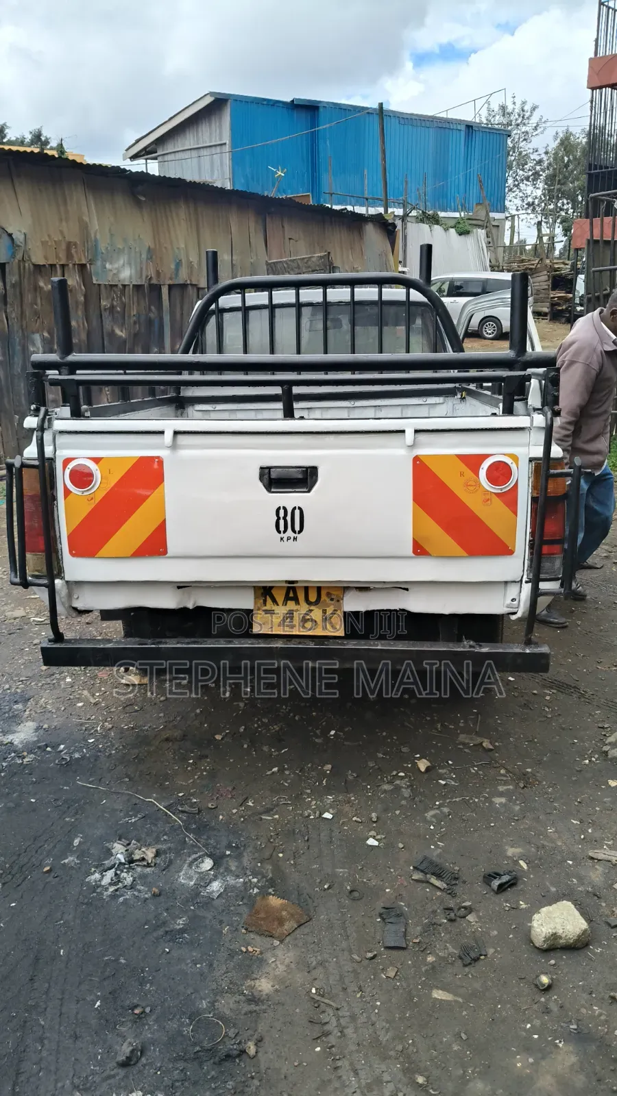 Nissan Hardbody 2013 White