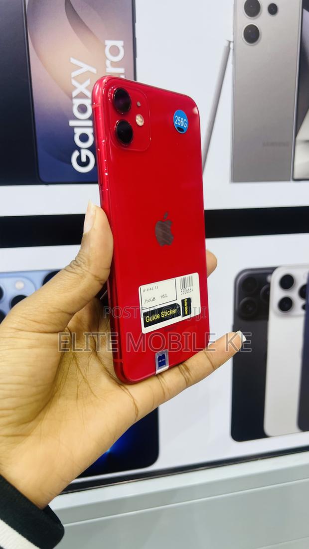 Apple iPhone 11 256 GB Red - thumbnail 3