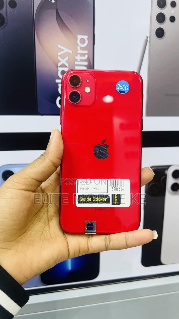 Apple iPhone 11 256 GB Red - thumbnail 2