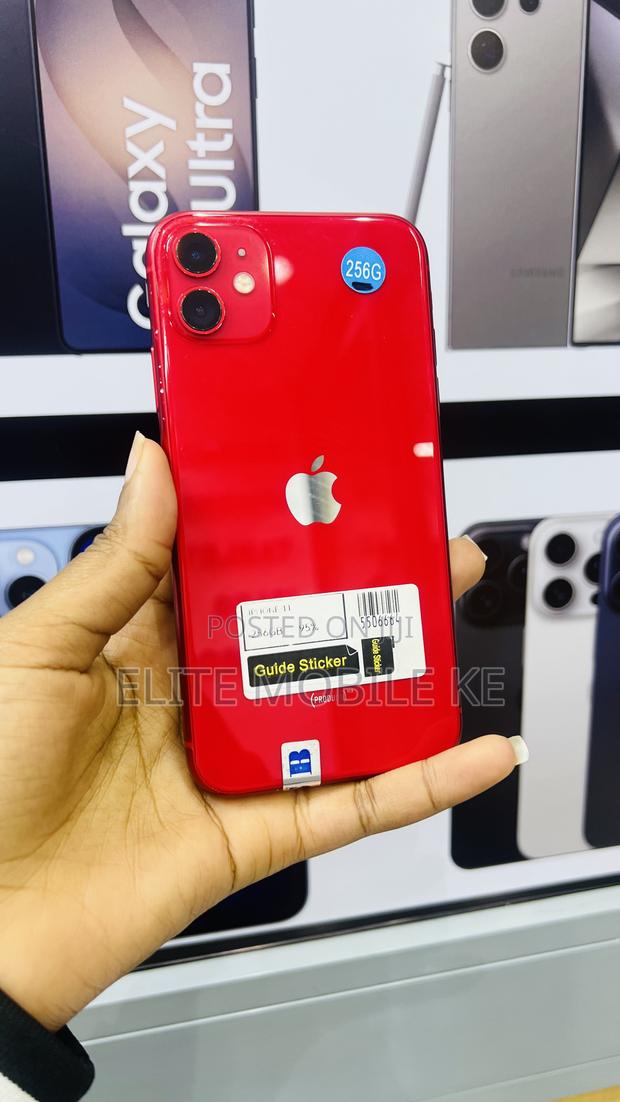 Apple iPhone 11 256 GB Red - thumbnail 4