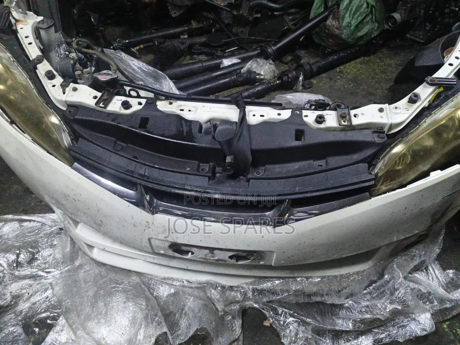 Toyota Wish Nosecut