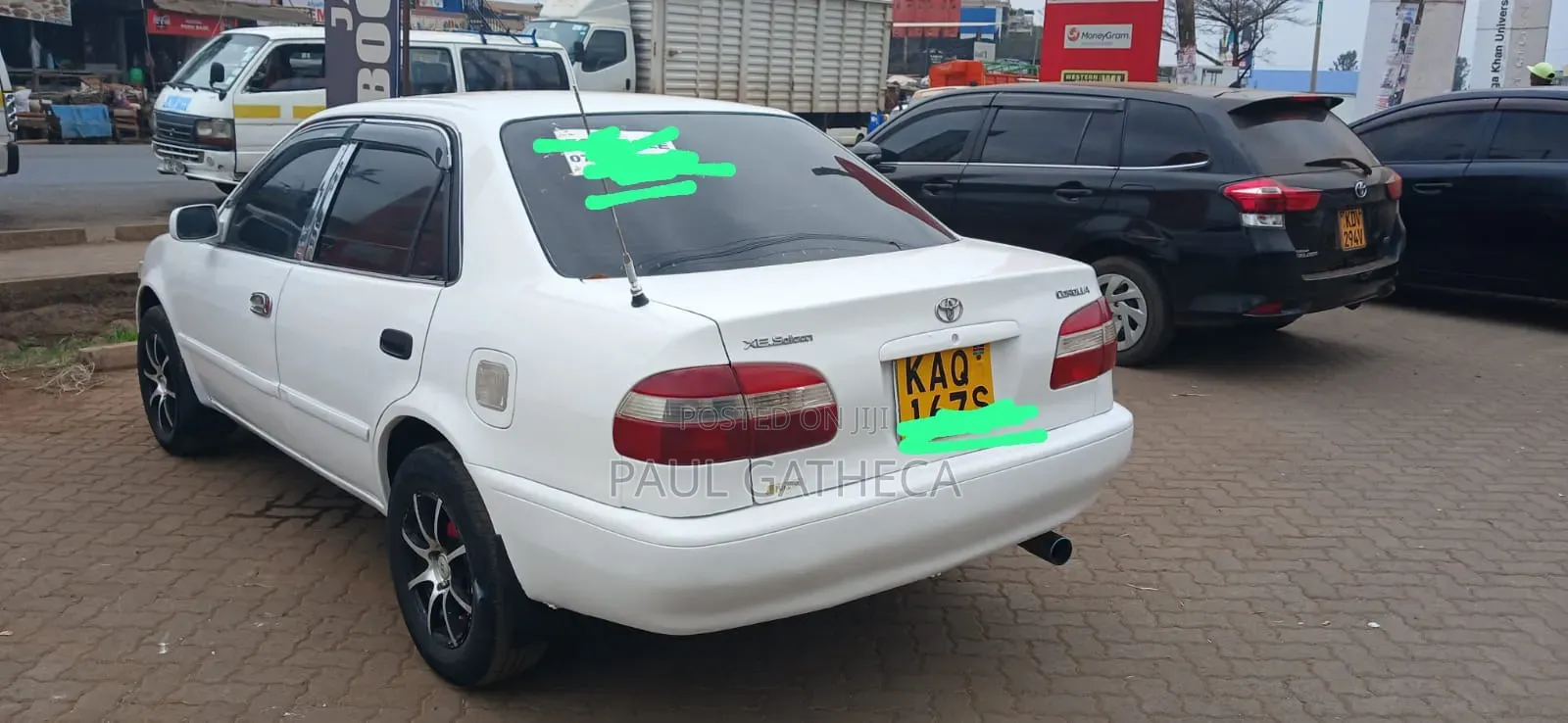 Toyota Corolla 2000 White