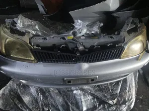 Toyota Platz Nosecut