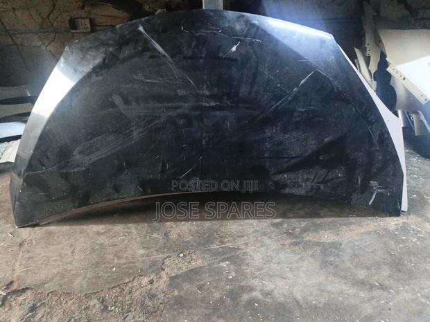 Toyota Ractis Bonnet
