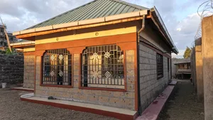 3bdrm Mansion in Pipeline Meeting, Nakuru Town East for sale