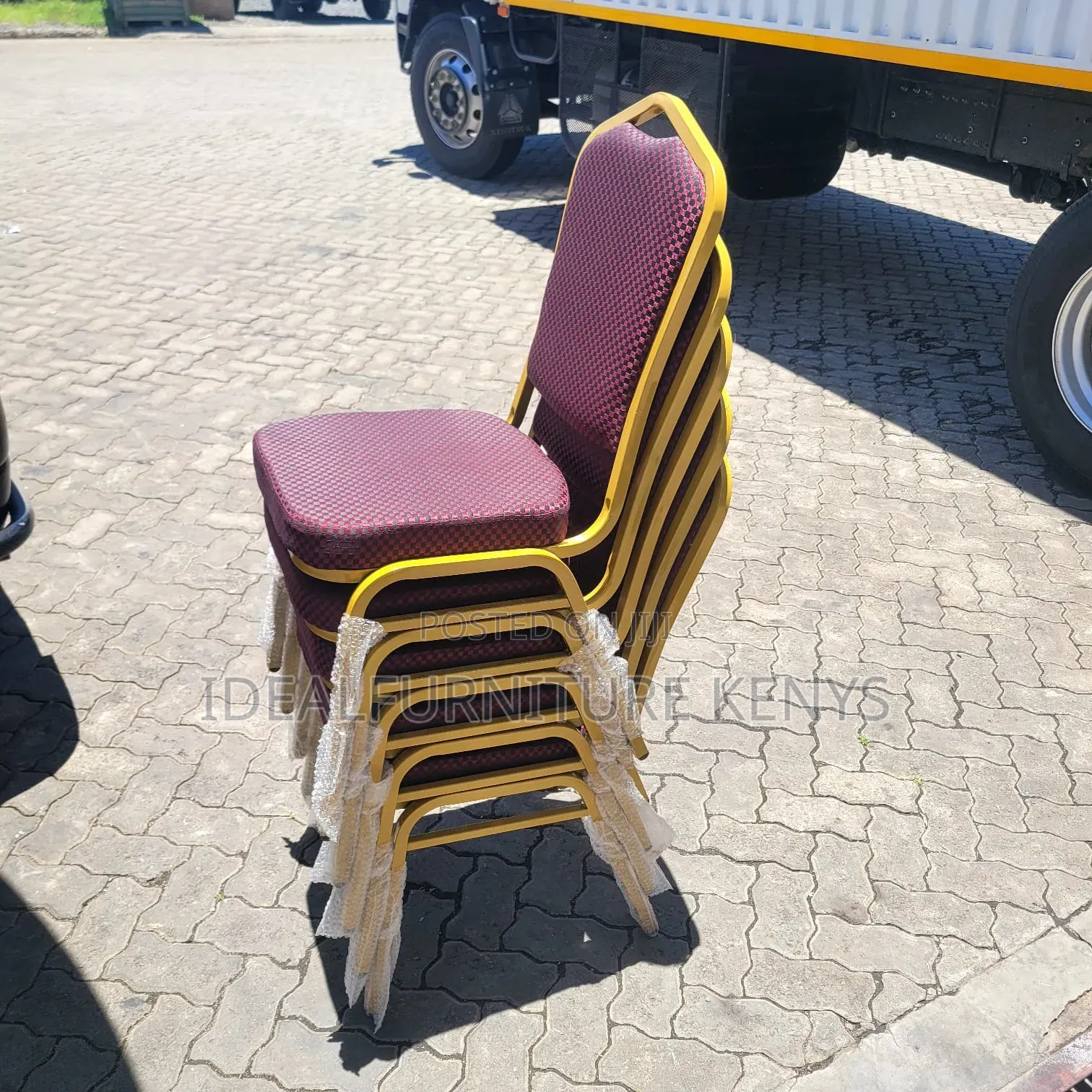 Church Chairs - Banquet Chairs Gold Frame